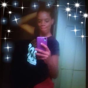 Meet your Posher, Alicia